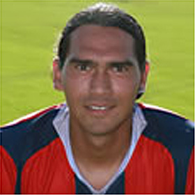 Luis Velasquez of Mexico's Atlante FC competes with Daniel